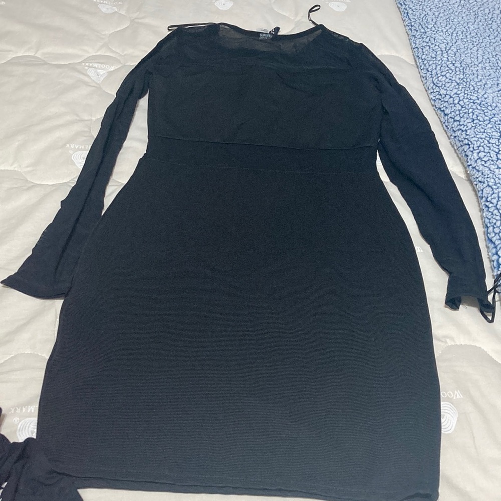 DIVIDED
H&M EUR 34
US 4
A
CA 4
A
CN
160/80A
A
Made in
china